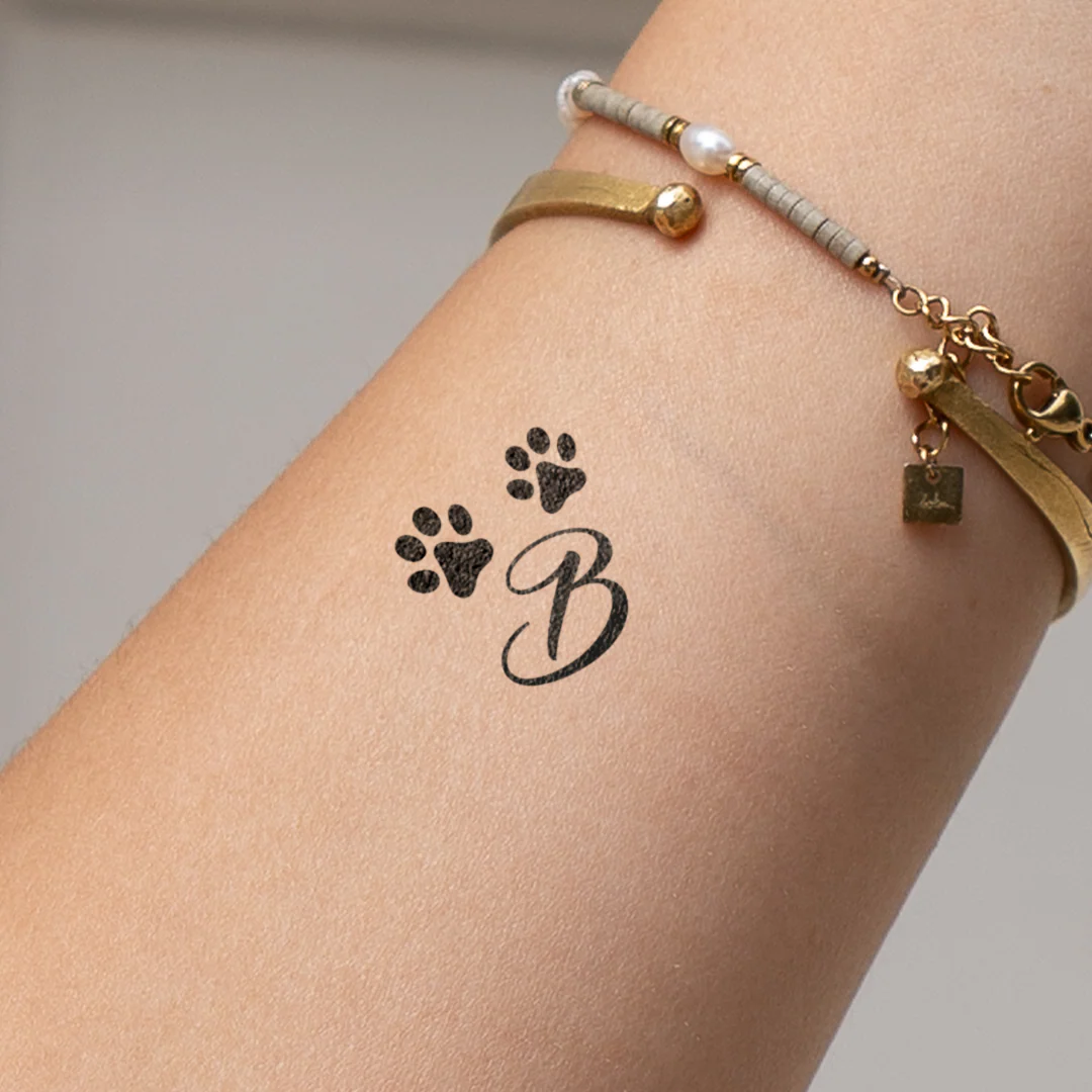 Tatouage pattes avec initiales (A-Z) - Image 4
