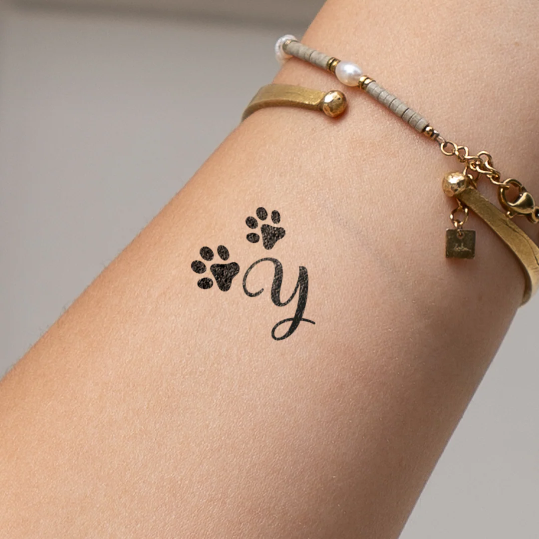 Tatouage pattes avec initiales (A-Z) - Image 73